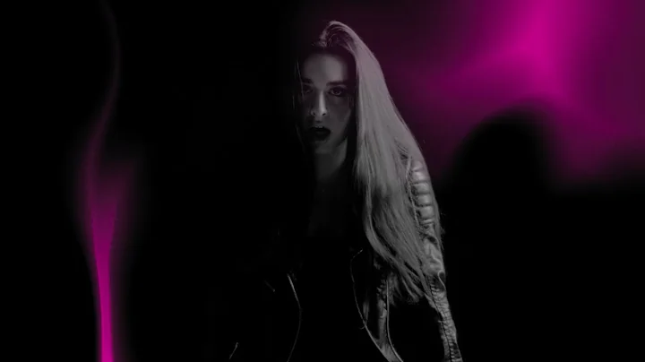Maxine Marcus - On The Edge (Official)