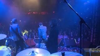 Miniatura de vídeo de "Vintage Trouble - Pelvis Pusher (Live in London) | Moshcam"