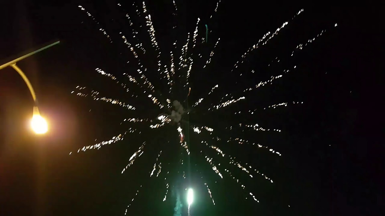 Alien encounter cake firework - YouTube