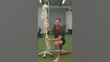 Stop Foam Rolling Your IT-Band & Do This! #kneepain #kneepainrelief #hippain