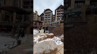 POV Walkthrough Vail Village, Colorado in the winter. Freezing temperatures 2023 Ski resort paradise
