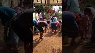 Saweran Parah,Sambil Pegang2 Kedalam.