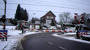 Dutch Railroad Crossing/ Level Crossing/ Spoorwegovergang Klimmen- Ransdaal (Termaar)