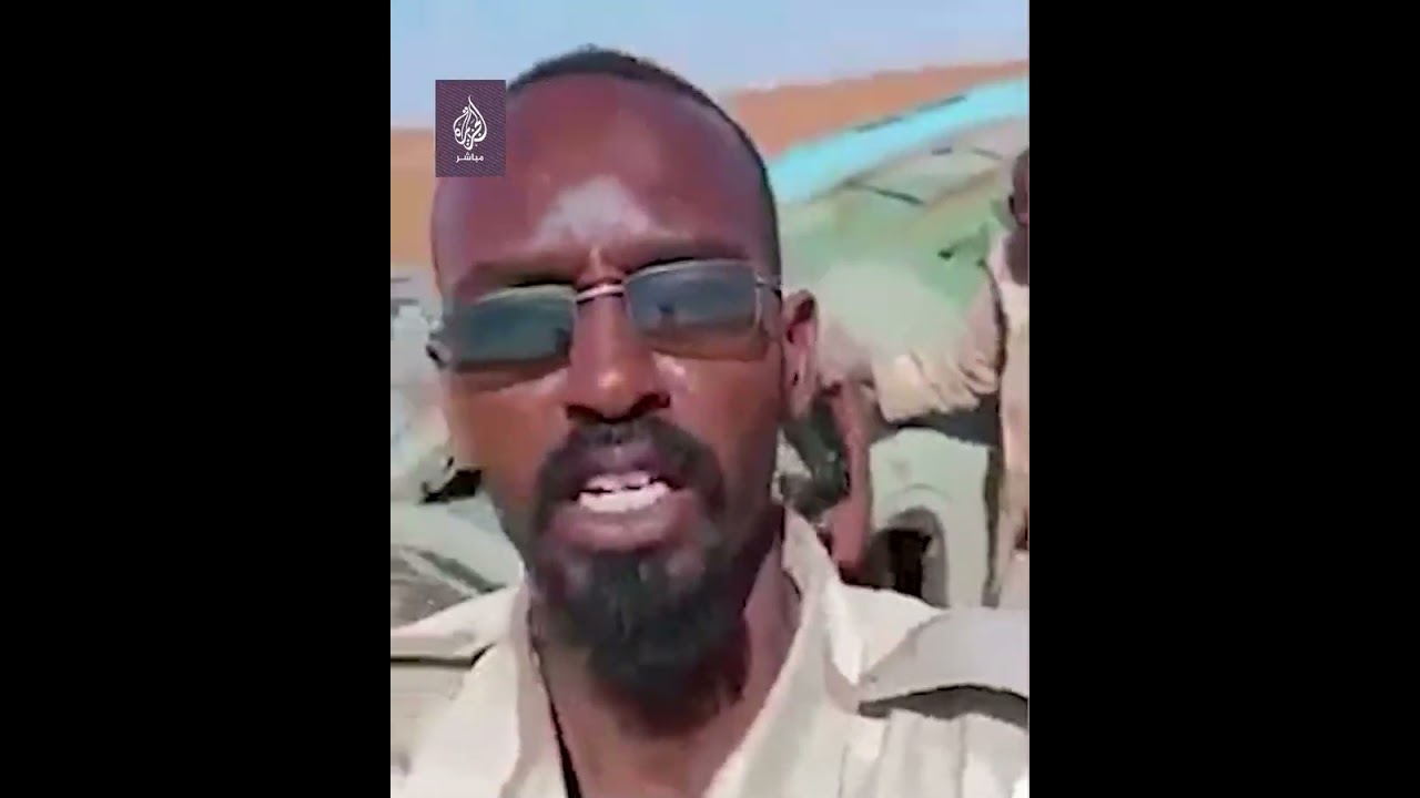 صور نشرتها قوات الدعم السريع لمروحية تابعة للجيش تقول إنها أسقطتها بمعسكر النسور بمدينة أمدرمان