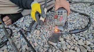 видео: Лучший способ сделать электрическую пилу с помощью точильного камня — не пропустите эти трюки! картинка: Лучший способ сделать электрическую пилу с помощью точильного камня — не пропустите эти трюки!