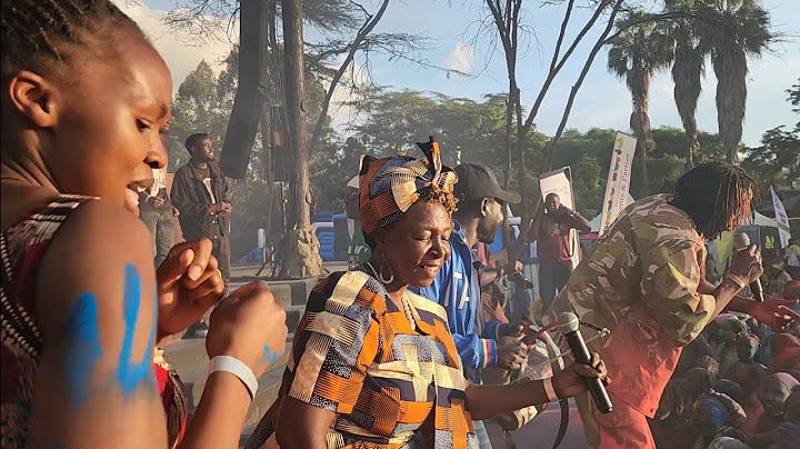 See how Mama Jabidii Enjoyed her first performance - Nairobi Colour Festival