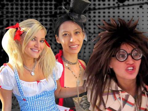 eJustine's House [Interactive Halloween Adventure] | iJustine - YouTube