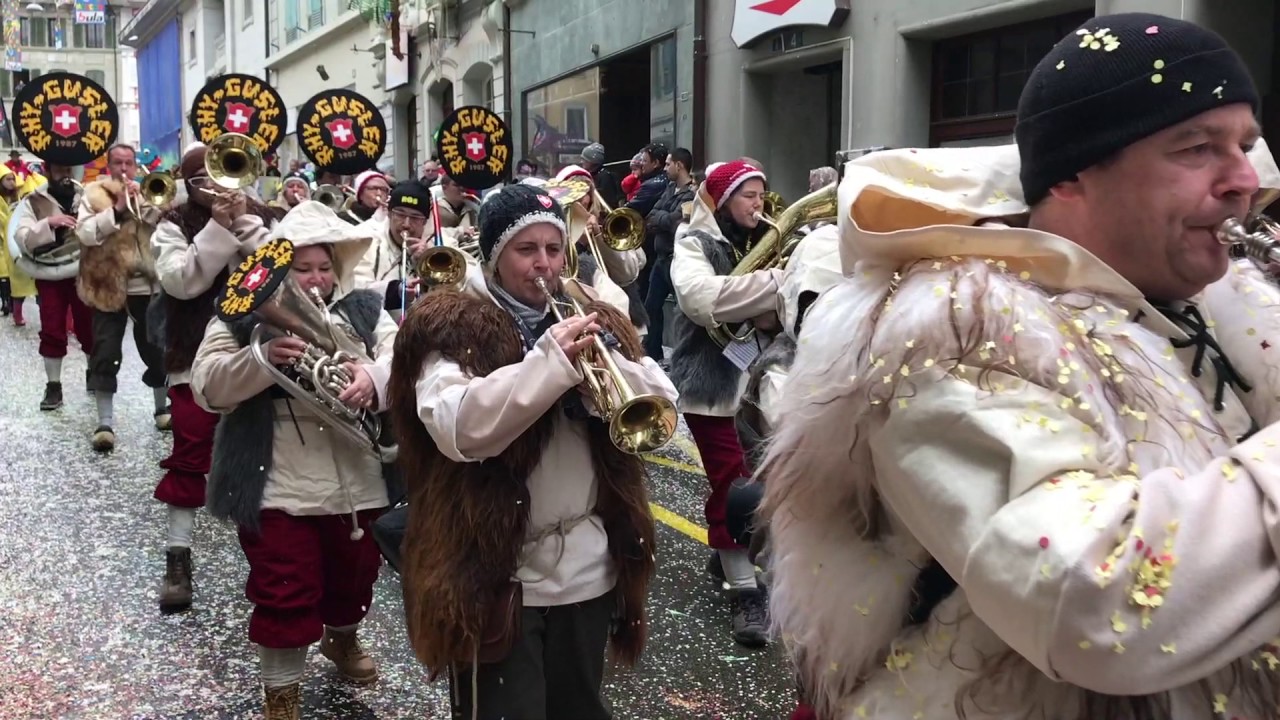 Cortège des Enfants Brandons Moudon 2017 (Guggenmusik)