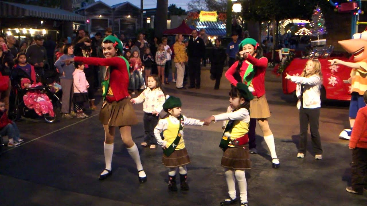 yaky and ximena con phineas and ferb xmas edition at california adventure  9.MTS
