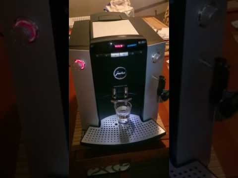 Jura Impressa F50 making Espresso