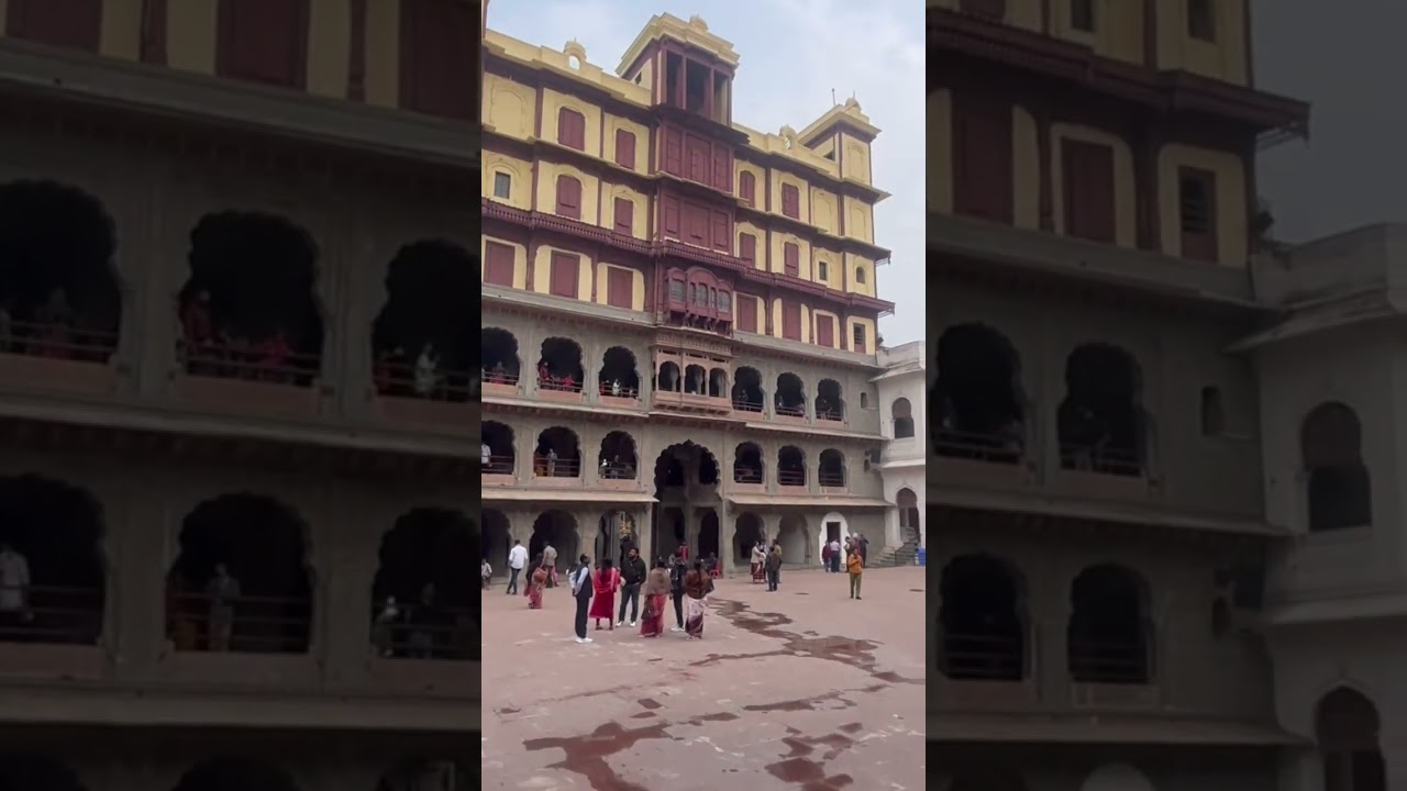 Rajwada place indore