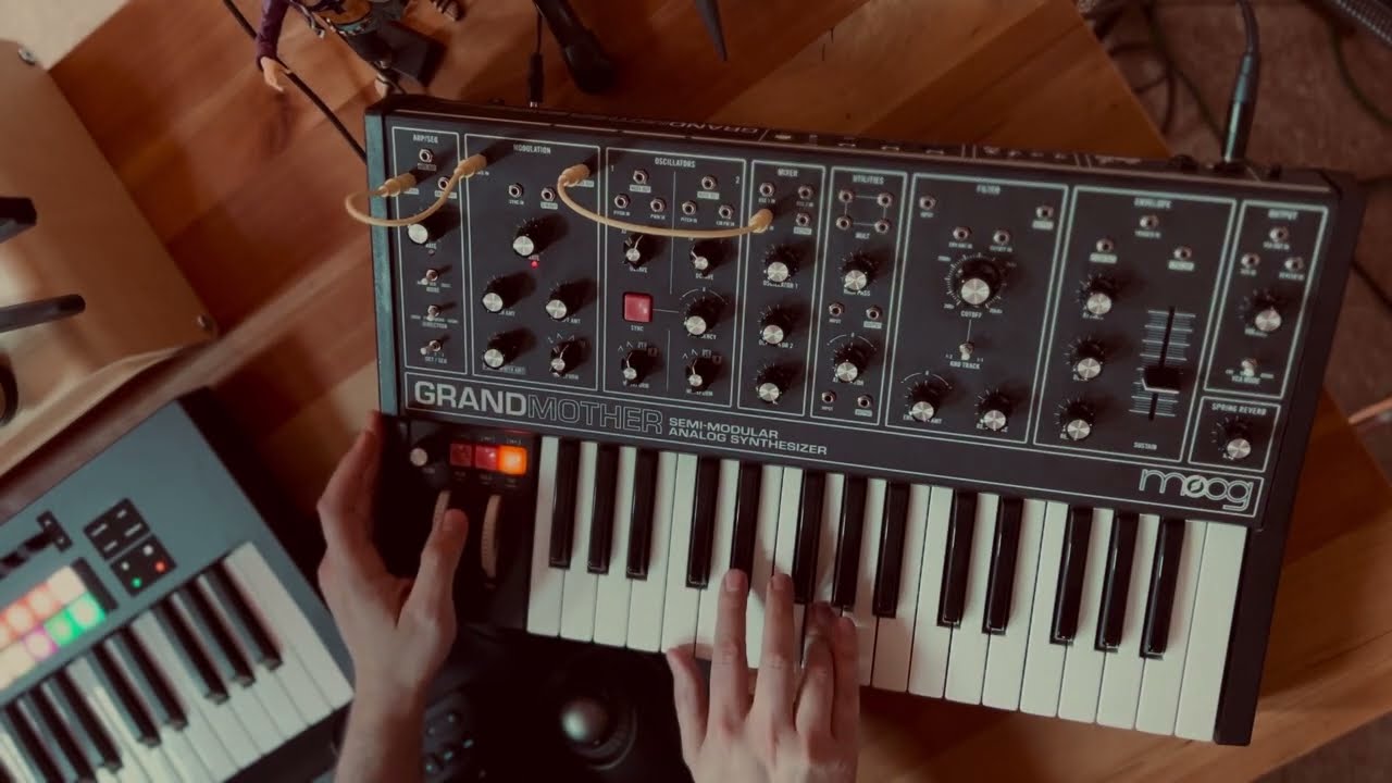 Moog Grandmother Improvisation | Analog Synth + Ambient Space