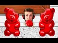 Eating 10 MEGA Gummy Bears in 30 SECONDS?! (Food Fighter Clicker)