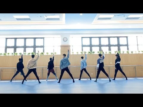 【Top TikTok】 Trào Lưu Nhảy “Tát Nhật Lãng Rực Rỡ” Nằm Trong Top Thịnh Hành