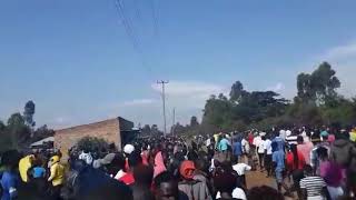 Mourners Take Possession of The Body of Abenny Jachiga From Police