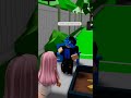 i was just trying to cook some food👩&zwj;🍳😭#robloxshorts #roblox