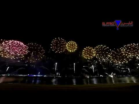 From the shoreline to the skyline, one long line of gold. #ElPyro #dubai #grandfinale #UAENights