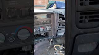 QUICK TIP FOR MY CHEVY GUYS!  WEAK OR NO AIR COMING FROM A/C SYSTEM / GO CHECK THIS RIGHT NOW!!