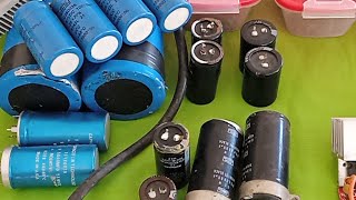 I can connect capacitors of different microfarads.
