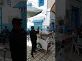 التصفيق اللي دو ى في قلب السوق أجواء القعدة في Café Gharbi Khemais 