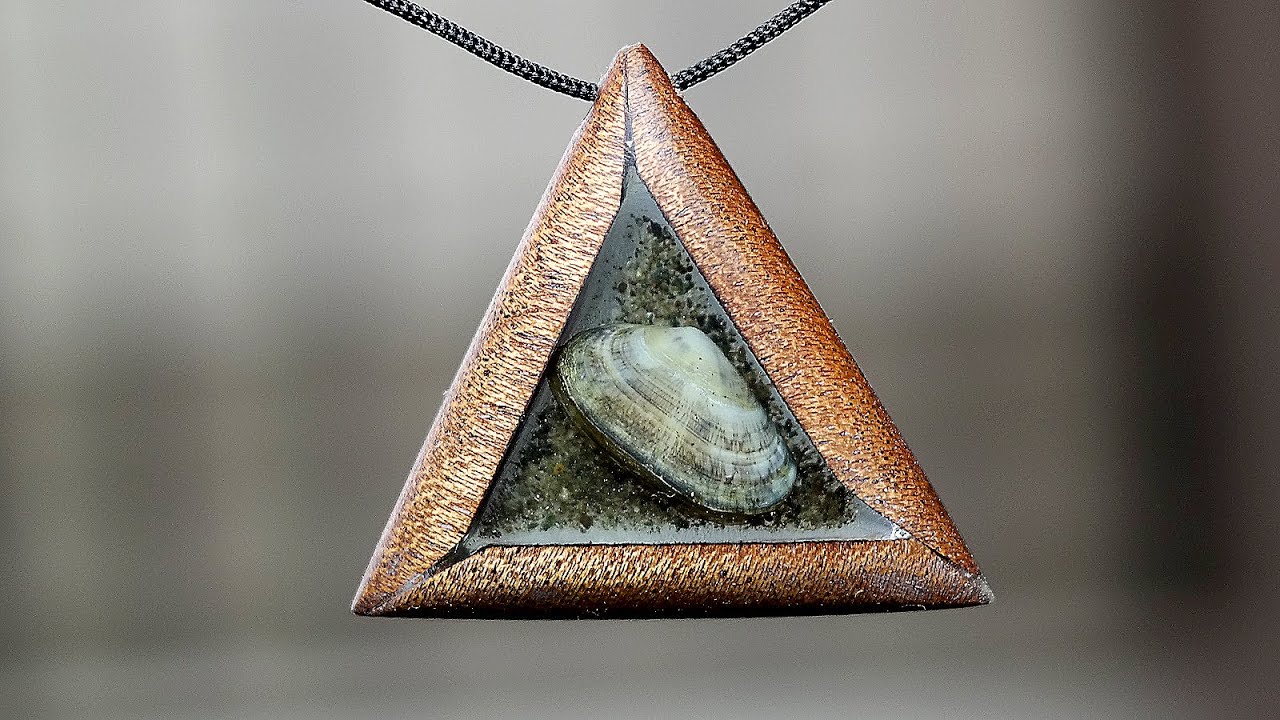 Amazing Epoxy Resin Aqua fossil Necklace - Resin art - Resin Pandant ...