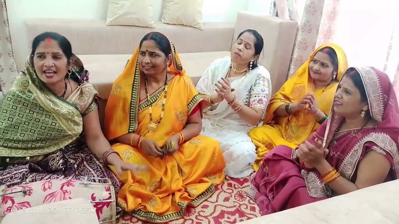 रुपया नगद पैसा भजन 🙏(#बहुतसुंदरभजन  ) सरोज पांडे का भजन 🙏🌺