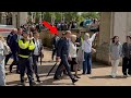 Nobody expected Prince Edward to arrive at Buckingham Palace like this...