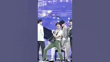 ジンくんのこうゆう所に惚れました Bts Seokjin Jin V Taehyung Vjin Taejin ジン テテ テジ テテジン ジンテテ 