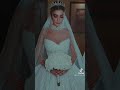 مشوها فوق الورد