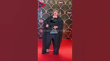 كيف اصبحت فريدة سيف النصر صاحبة مشهد تحت السرير بنقفش في الفراخ يا معلم عضمة مع عادل امام 
