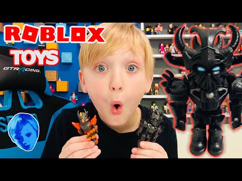 Malgorok Zyth Robloxtoys Opening Series 4 Core Figures Celebrity Series 2 Mystery Box Shoutouts Youtube - cant miss deals on flame guard general roblox action figure 4