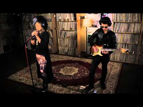 WHUS Studio Sessions: Devyn Rose performs "Falling 4 U"