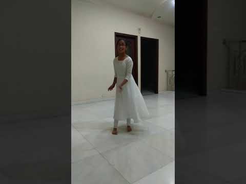 kalank#rajwadiodhni#odhni-song#man-tarse-re#my-9-yr-old-daughter#on-her-own-moves#energetic-dance#