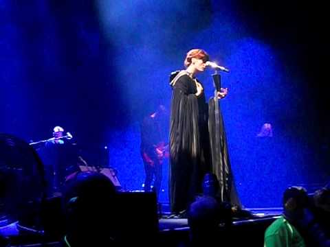 glasgow airport Florence + The Machine - Cosmic Love Live@ SECC