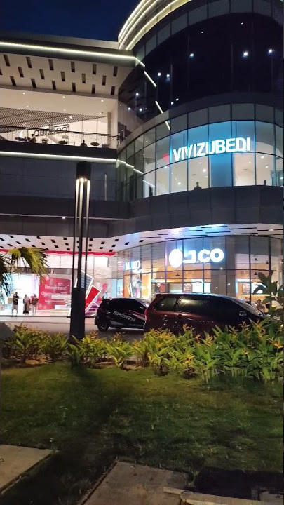 4K suasana malam hari mal baru the Park Kendari