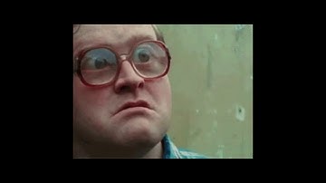 Battlefield 2 default key for parachute = 9