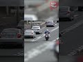 覆面パトカーを赤上げ追尾してしまう白バイ🚨