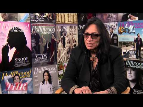 Vidéo: Sixto Rodriguez Net Worth: Wiki, Marié, Famille, Mariage, Salaire, Frères et sœurs