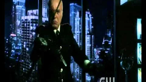 Smallville - 10x11 - Icarus - Lois+Hawkman vs. Slade