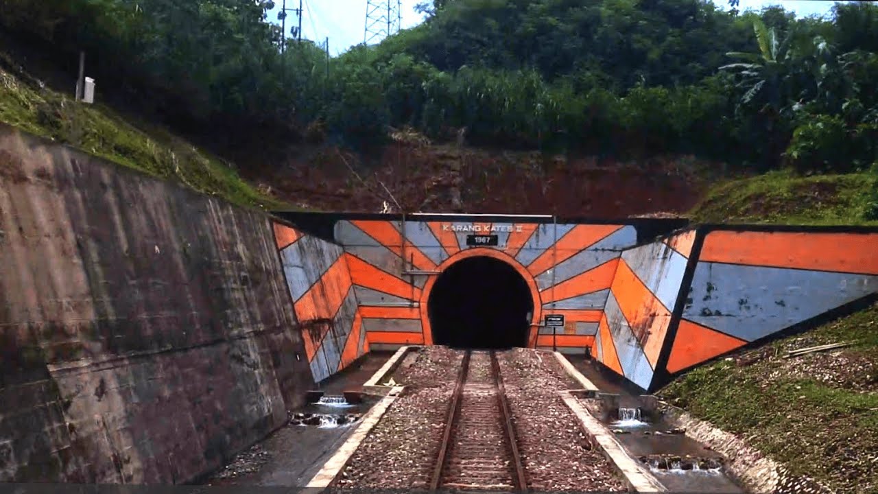 Pemandangan indah di jalur KA, Backride Stasiun Malang sampai Stasiun Blitar