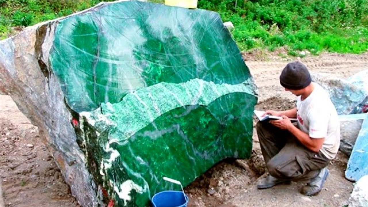 BIGGEST And MOST EXPENSIVE Gemstones Ever Discovered!