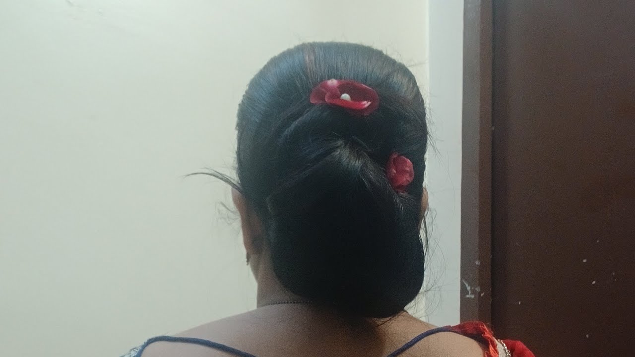 गर्मीच्या दिवसात कोणता ही काय क्रमांत अशी साधी सरळ हेअरस्टाईल करक #youtube #swara 