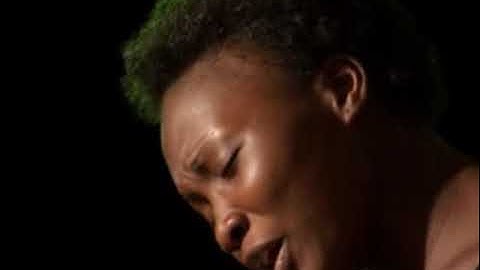 Martha Mwaipaja - TUSIKATE TAMAA (official video)
