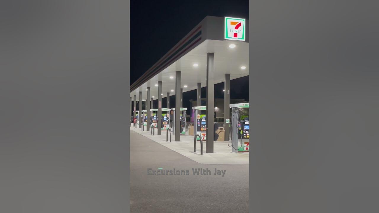 how-many-7-eleven-s-have-this-many-gas-pumps-or-gas-pumps-at-all-youtube