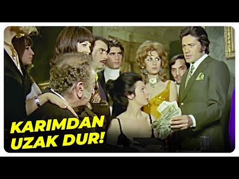 Cüneyt Arkın Kumar Masasında Yargı Dağıtıyor! | Fatma Girik