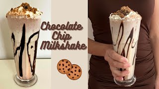 BEST CHOCOLATE CHIP MILKSHAKE (Quick and Simple) EXTREMELY DELICIOUS