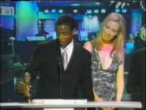 The West Wing wins TV Guide Awards 2001