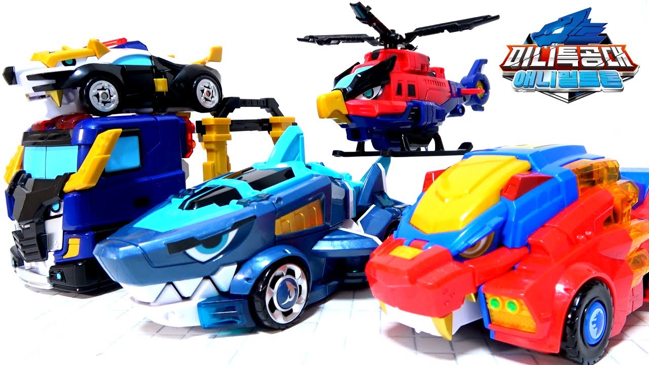 Animal car transforms into a robot! ] 