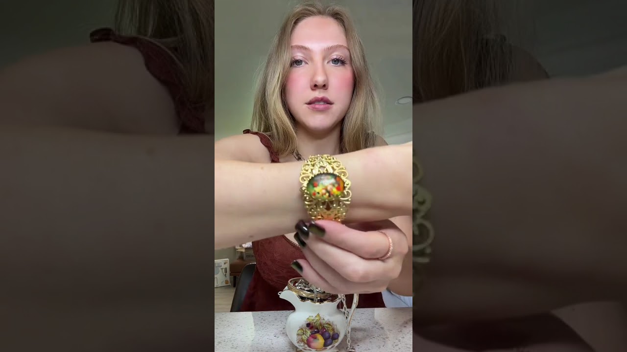 Cutest little fall fruit jar 🥰🍏🍑🍇 @mmh7474  #mysteryjewelry #jewelrybusiness #mysteryjewelryjar 