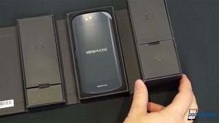 YotaPhone 2 Unboxing: Two Screens Are Better Than One